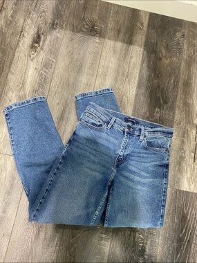 Calvin Klein Straight-Leg Jeans